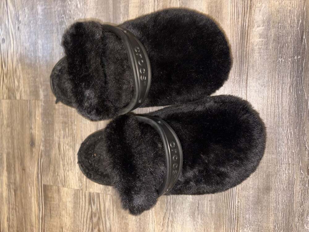 Crocs Classic Faux Fur Lined Clog Slippers Black Size M6 W8
